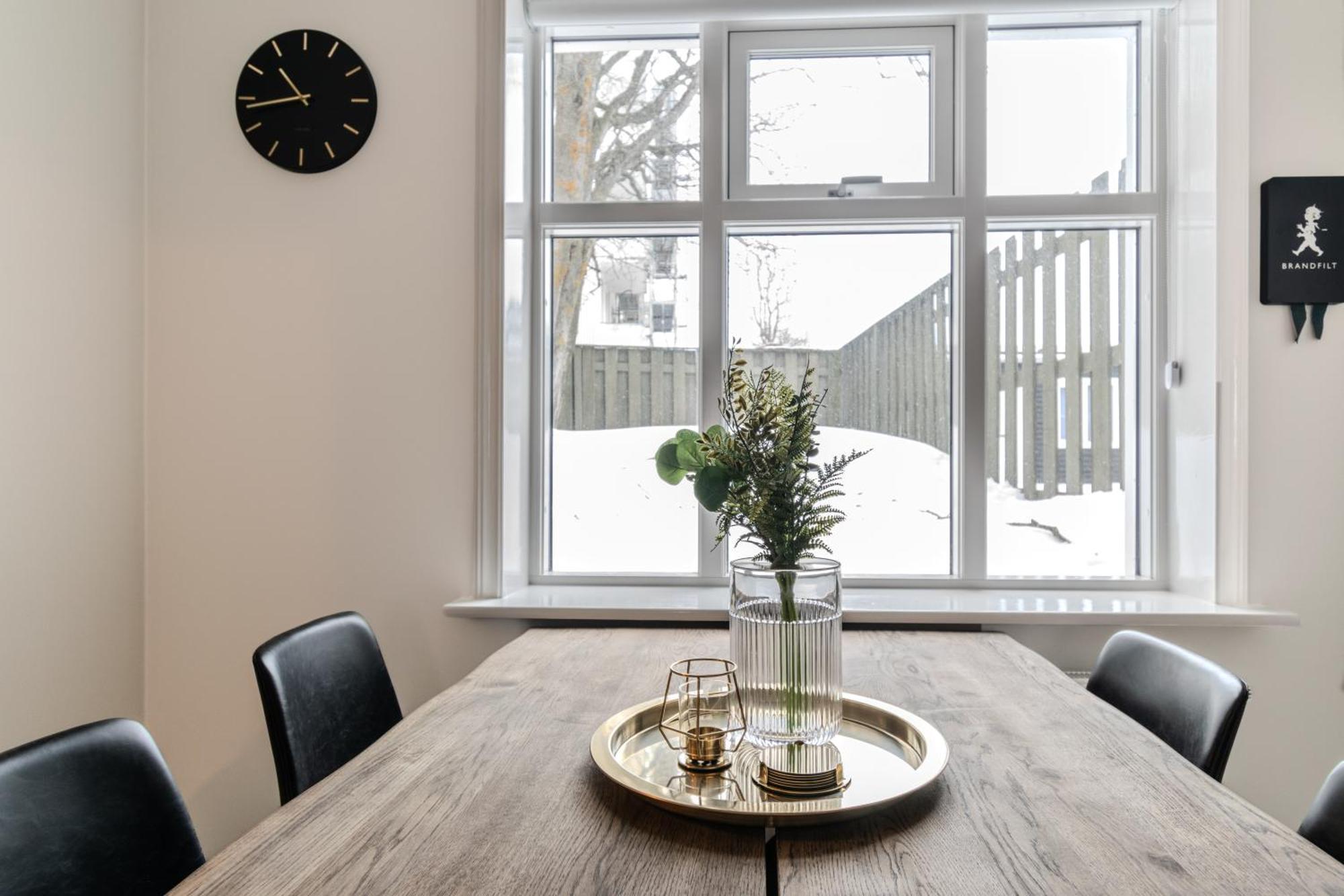 Framnesvegur - Two Bedroom Central Apartment Reykjavík Buitenkant foto